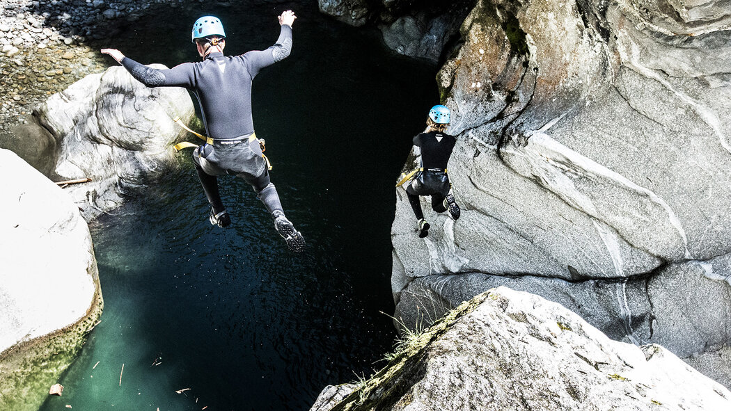 action canyoning moutain sports dominic ebenbichler mayrhofen hippach